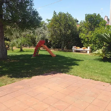 Chiara Con Mini Per 3-4 Persone